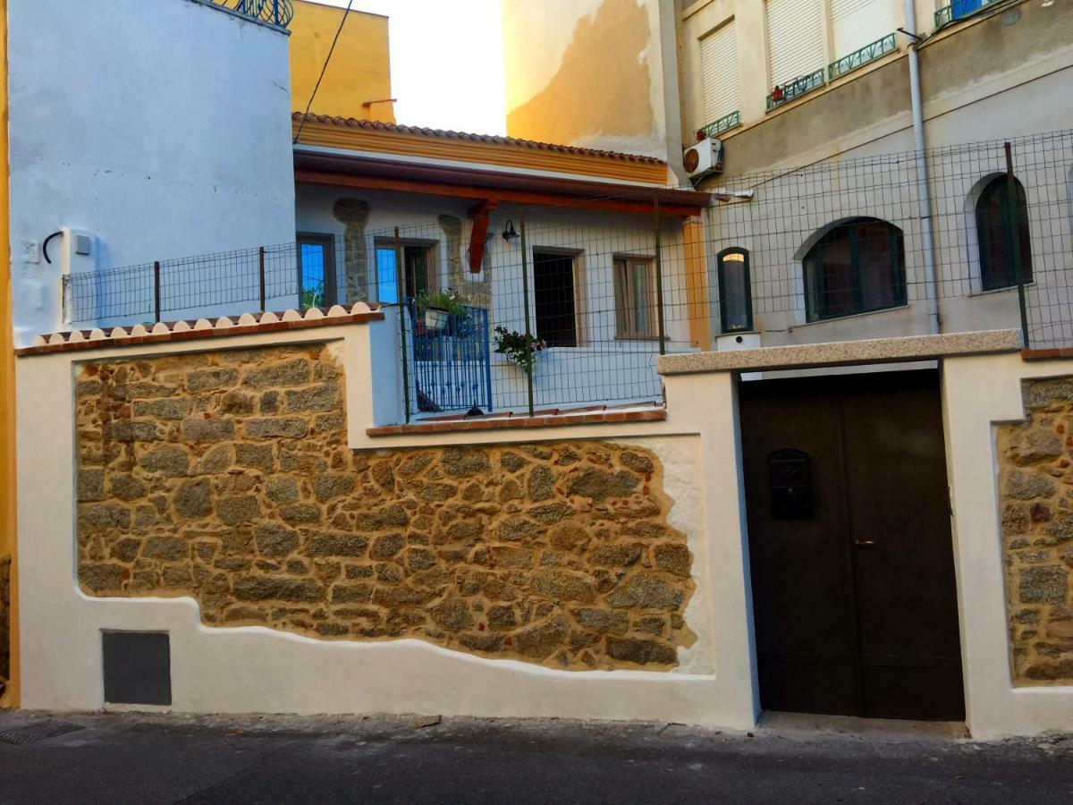 B&B Pascal House Nuoro_Iun E5016 Νουόρο Εξωτερικό φωτογραφία