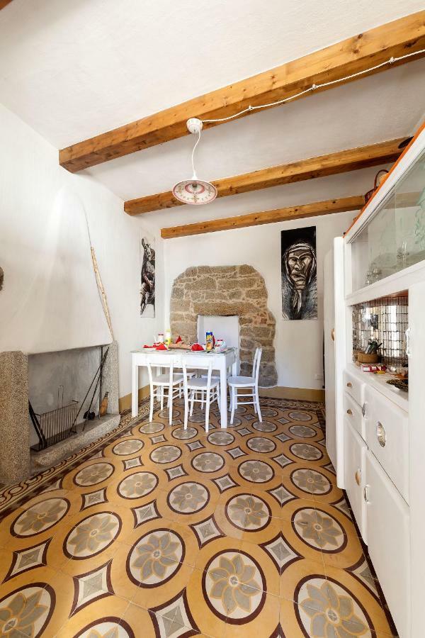 B&B Pascal House Nuoro_Iun E5016 Νουόρο Εξωτερικό φωτογραφία